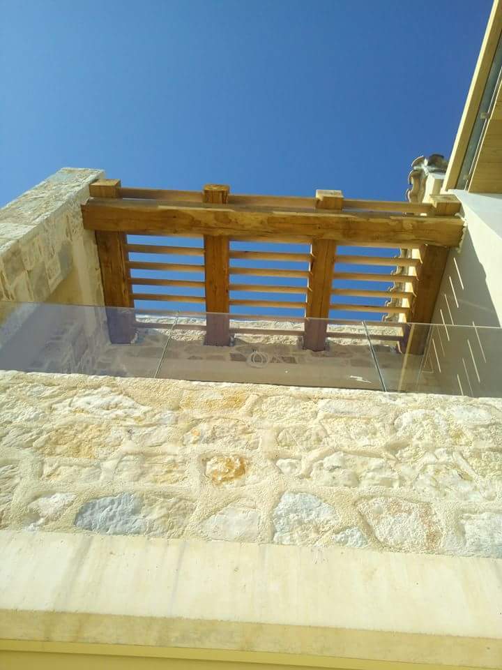 Πέργκολα με περσίδες